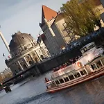 Intercontinental By Ihg
