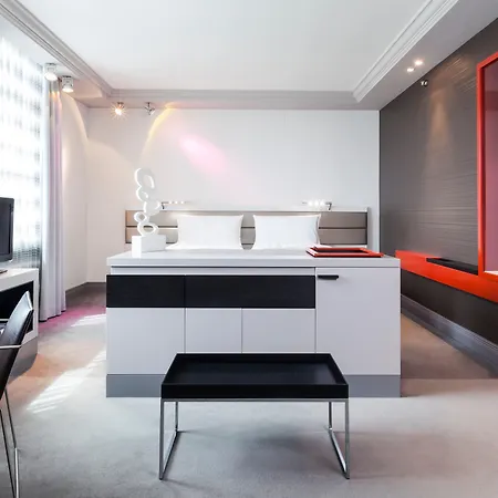 Intercontinental By Ihg Hotel