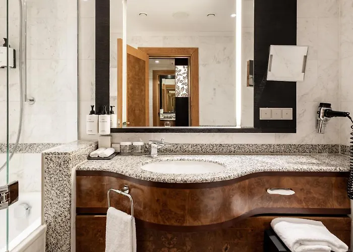 Intercontinental By Ihg Szálloda 5*